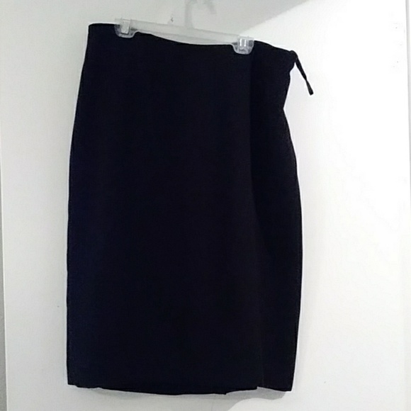 Suit - Picture 4 of 4